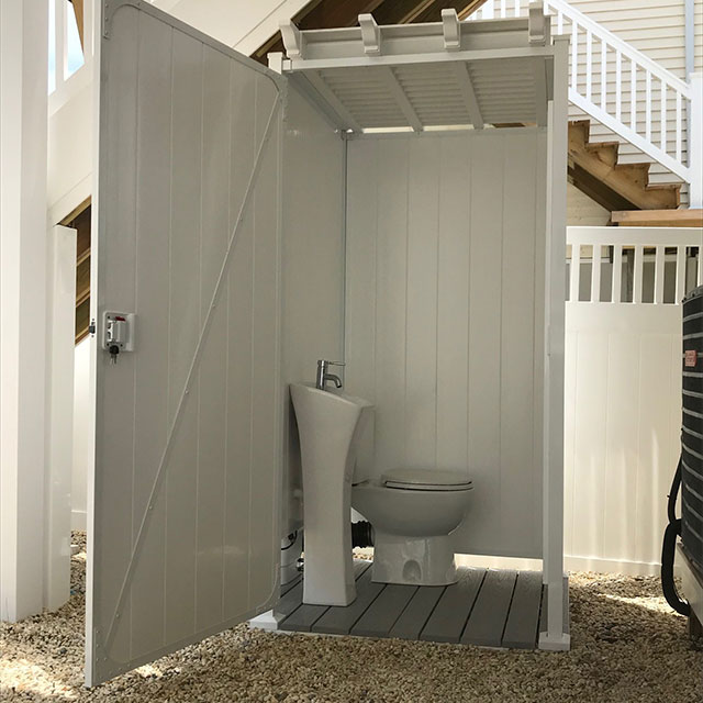 toilet-outdoor-1